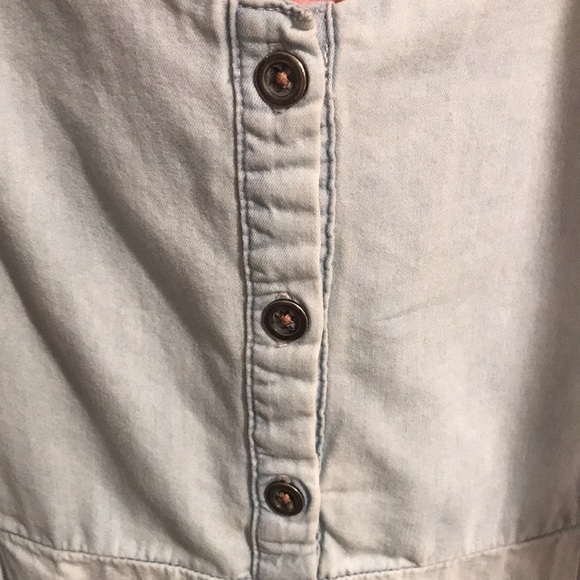 Light Wash Denim Maternity Dress size Medium - Picture 4 of 9